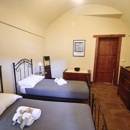 Villa Domum In Petra Casa Nella Roccia Self Check - In Modica Esterno foto