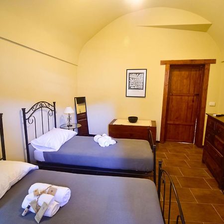 Villa Domum In Petra Casa Nella Roccia Self Check - In Modica Esterno foto