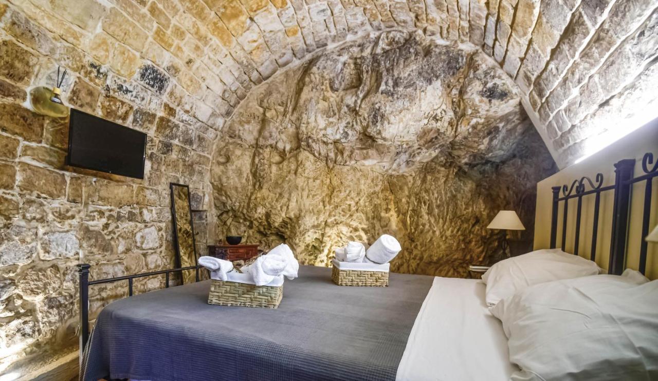 Villa Domum In Petra Casa Nella Roccia Self Check - In Modica Esterno foto
