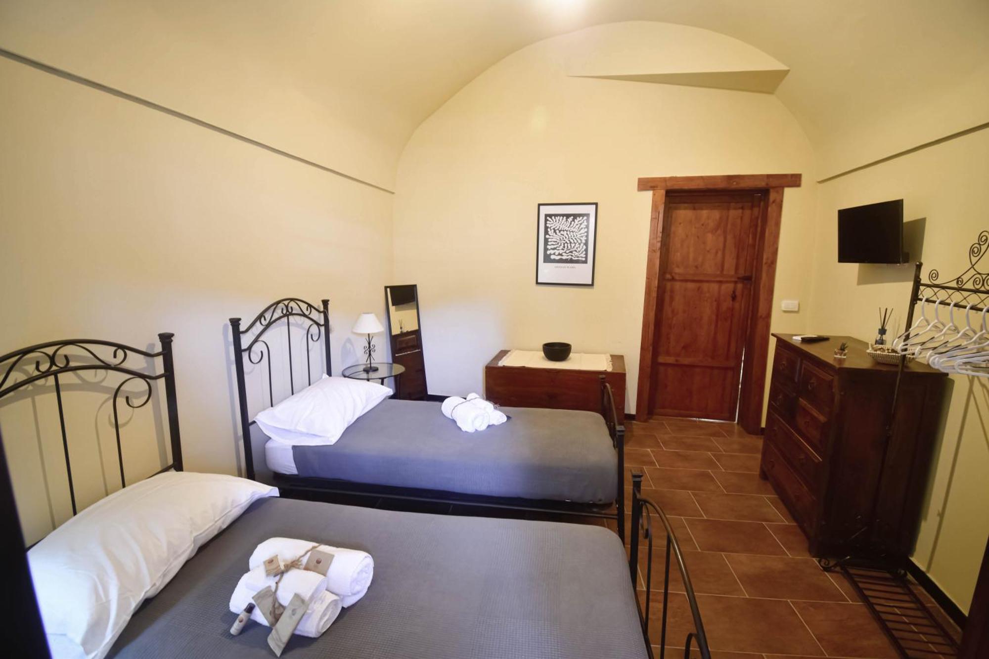 Villa Domum In Petra Casa Nella Roccia Self Check - In Modica Esterno foto